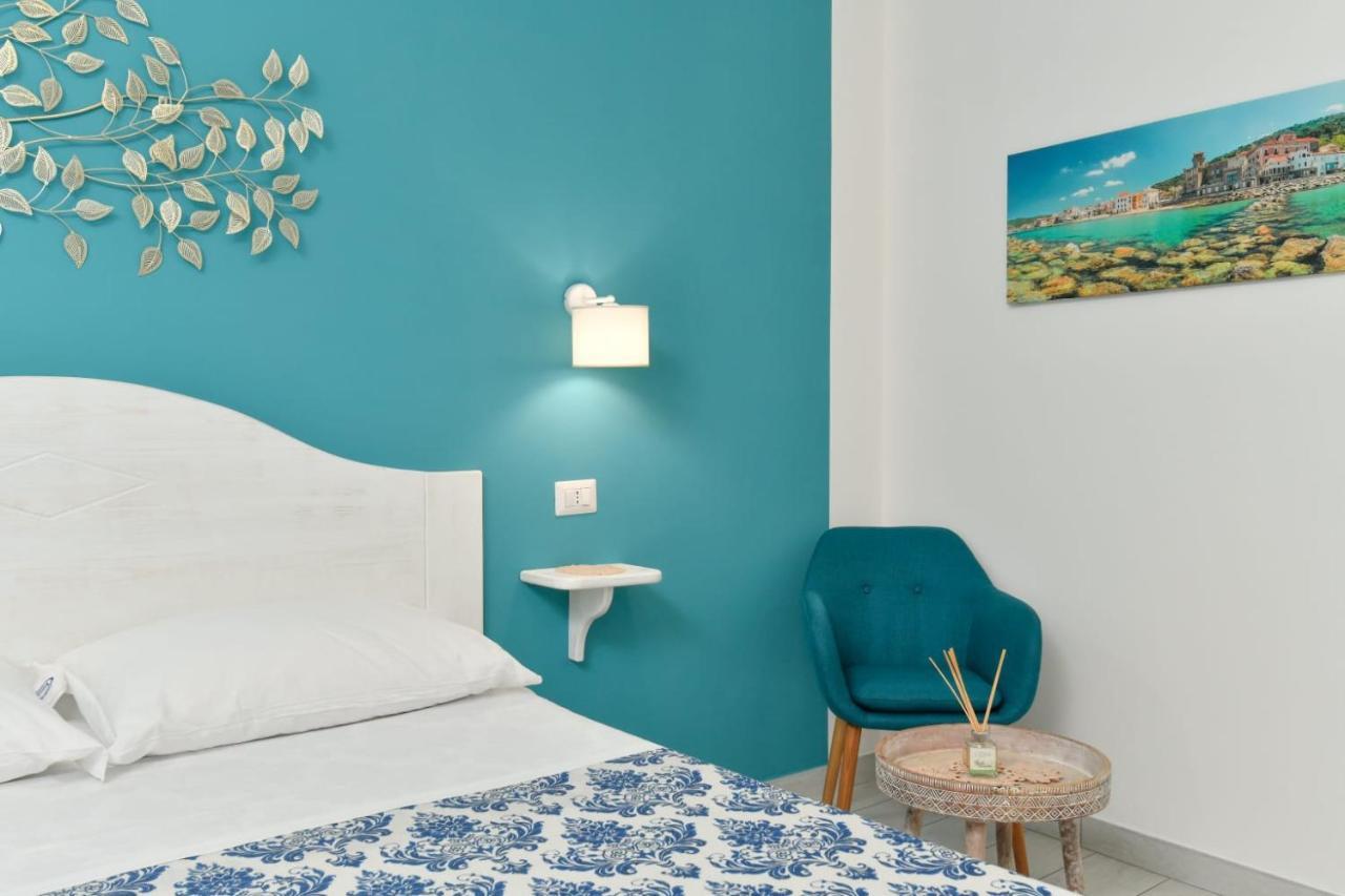 B&B Incentro Санта-Мария-ди-Кастеллабате Экстерьер фото