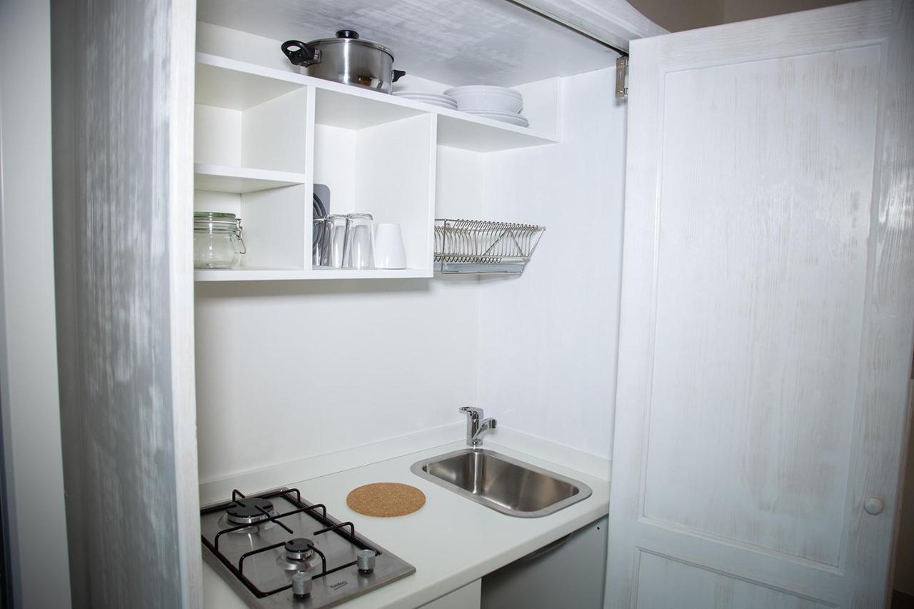 B&B Incentro Санта-Мария-ди-Кастеллабате Экстерьер фото
